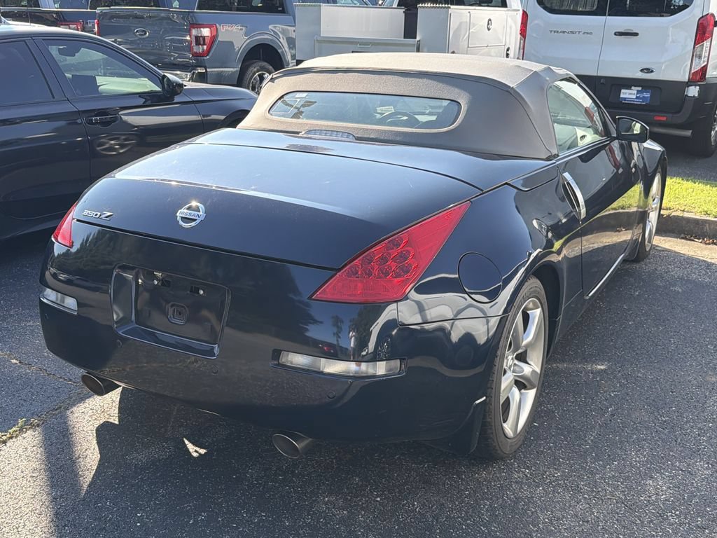 Used 2007 Nissan 350Z Touring RWD image 8
