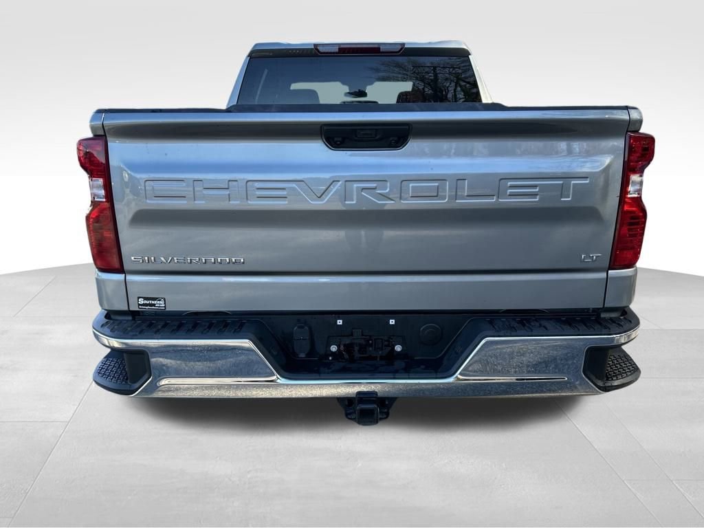 Used 2025 Chevrolet Silverado 1500 LT image 4