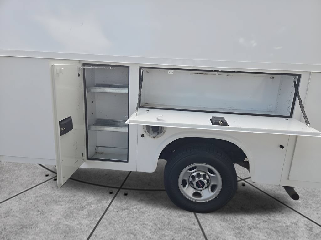 Used 2019 GMC Savana 3500 w/ Power Convenience Package RWD image 21