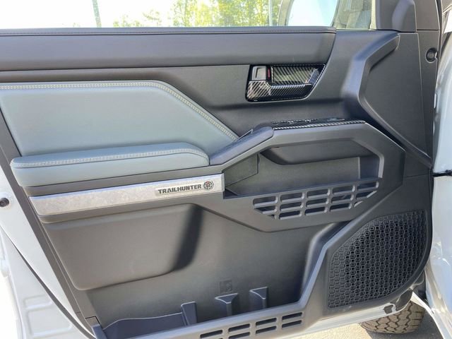 Used 2025 Toyota Tacoma Trailhunter AWD/4WD image 18