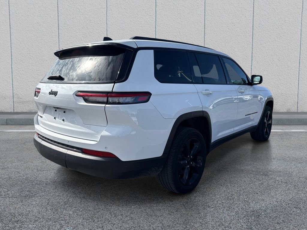 Used 2023 Jeep Grand Cherokee L Laredo AWD/4WD image 7
