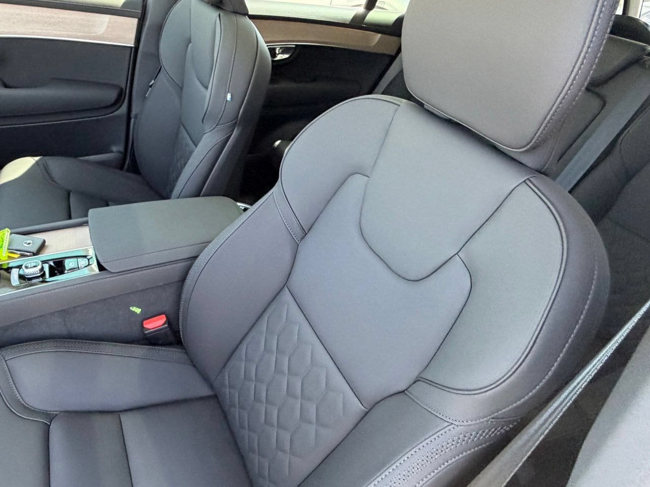 New 2026 Volvo XC90 T8 Plus w/ Protection Package Premier AWD/4WD image 20