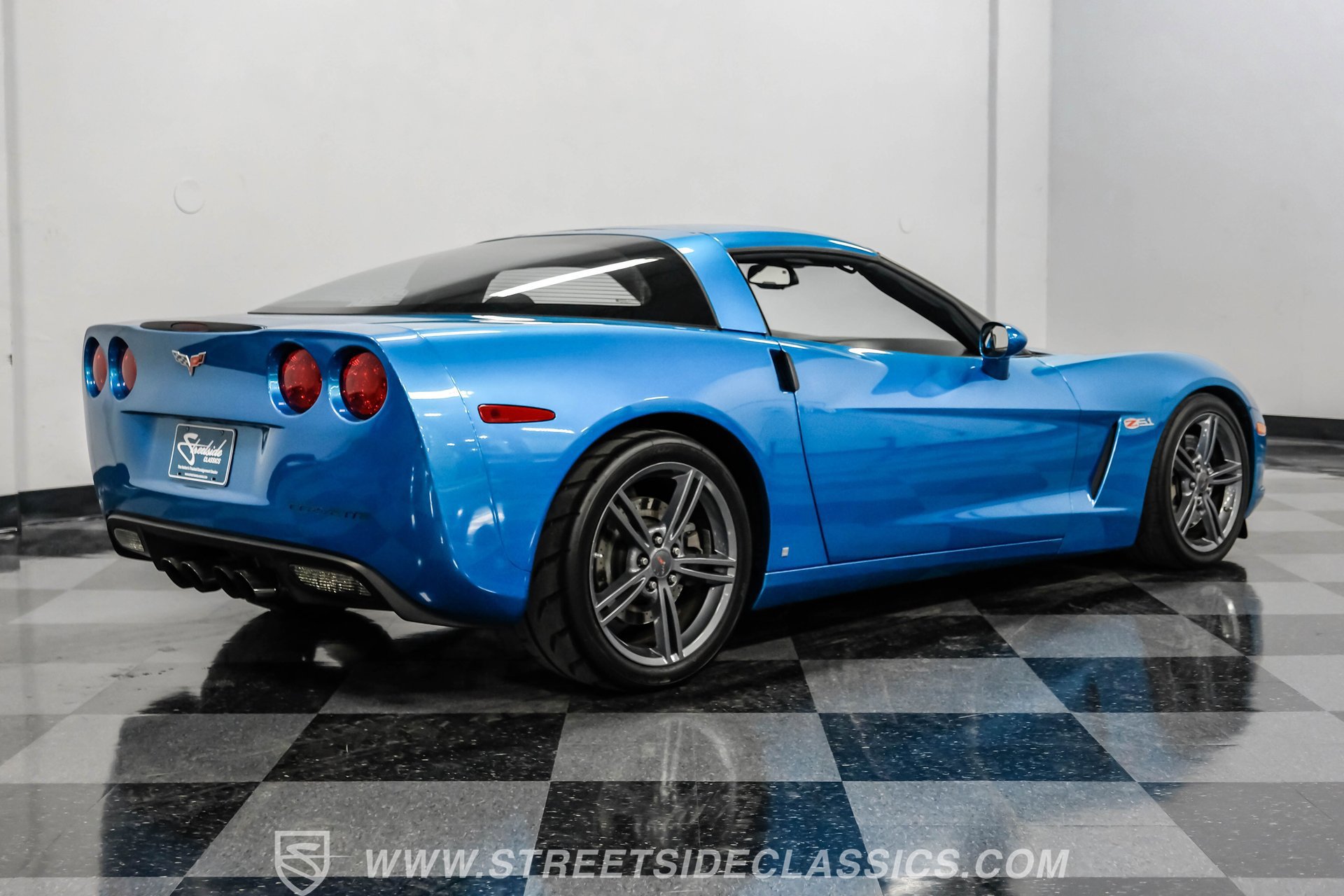Used 2008 Chevrolet Corvette Coupe w/ Z51 Performance Package image 11