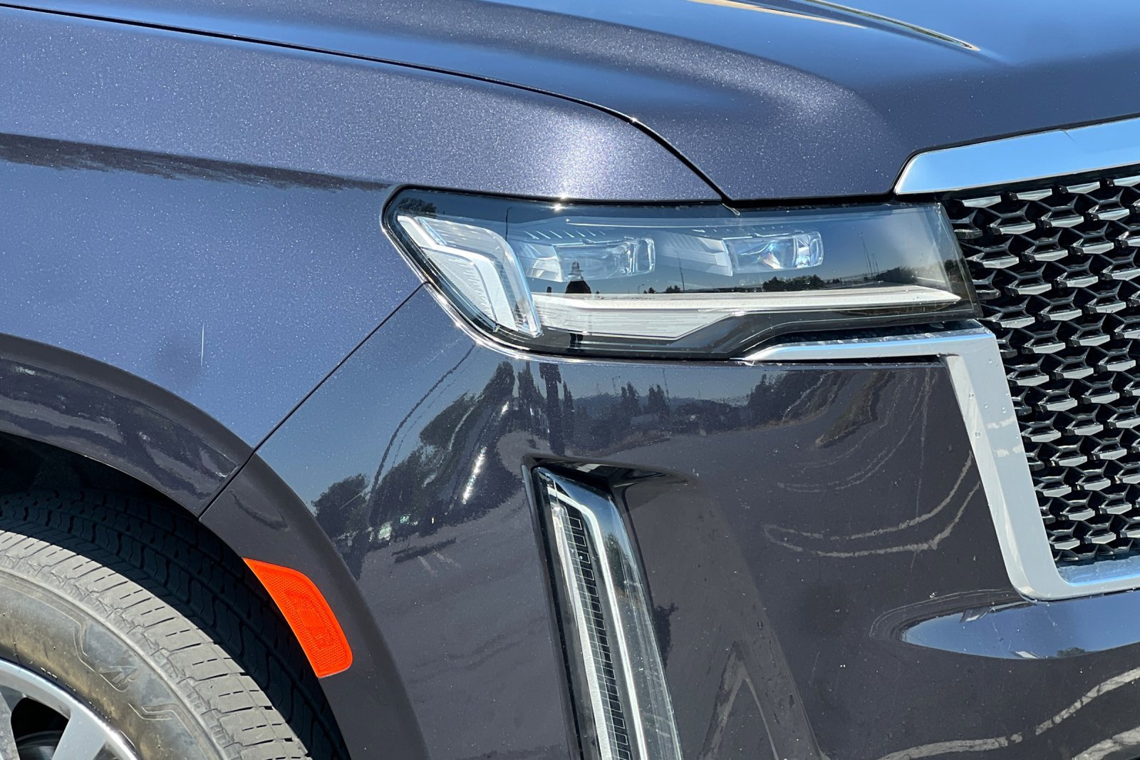 Used 2023 Cadillac Escalade Premium Luxury w/ Performance Package image 50