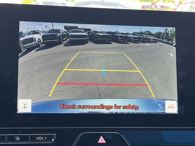 Used 2024 Toyota Venza XLE AWD/4WD image 36