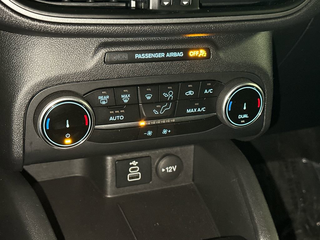 Used 2025 Ford Escape Active AWD/4WD image 24