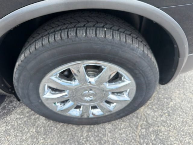 Used 2012 Buick Enclave Leather FWD image 25
