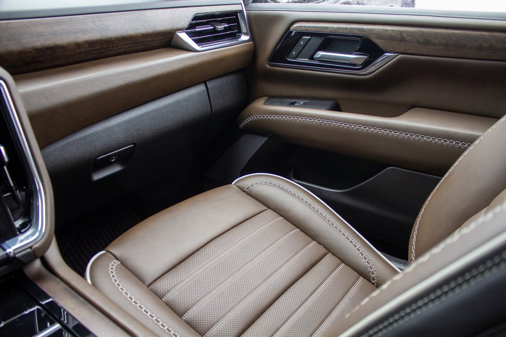Used 2025 GMC Yukon Denali Ultimate image 20