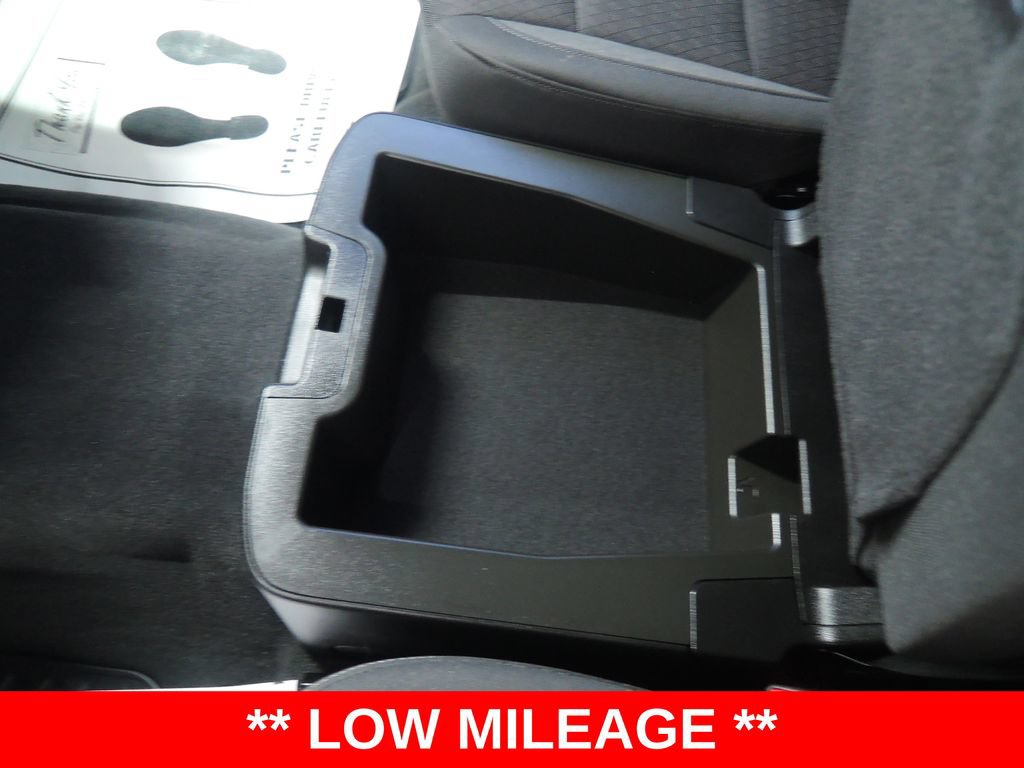 Used 2025 Chevrolet Silverado 1500 LT AWD/4WD image 24