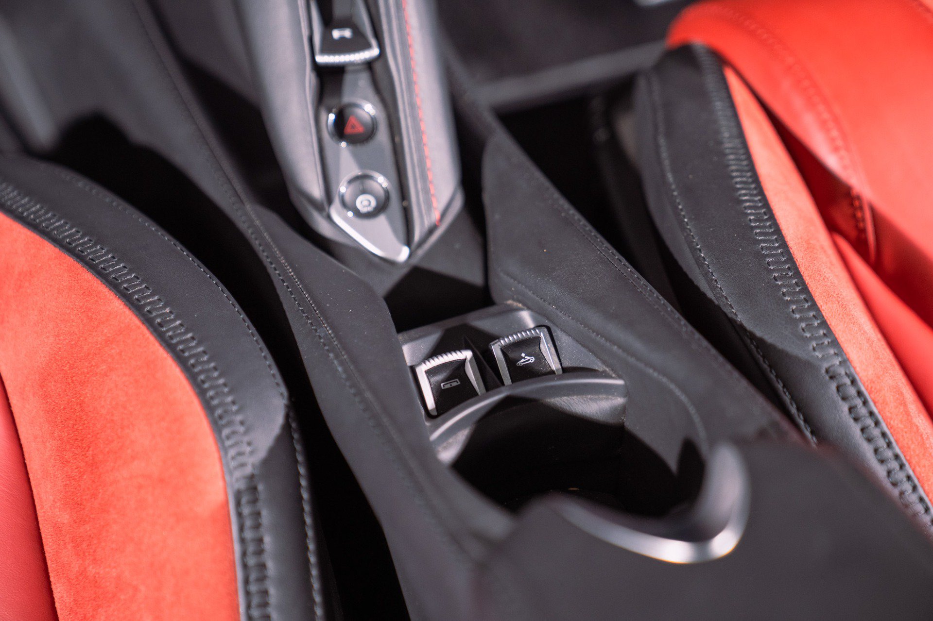 Used 2024 McLaren 750S Spider RWD image 53