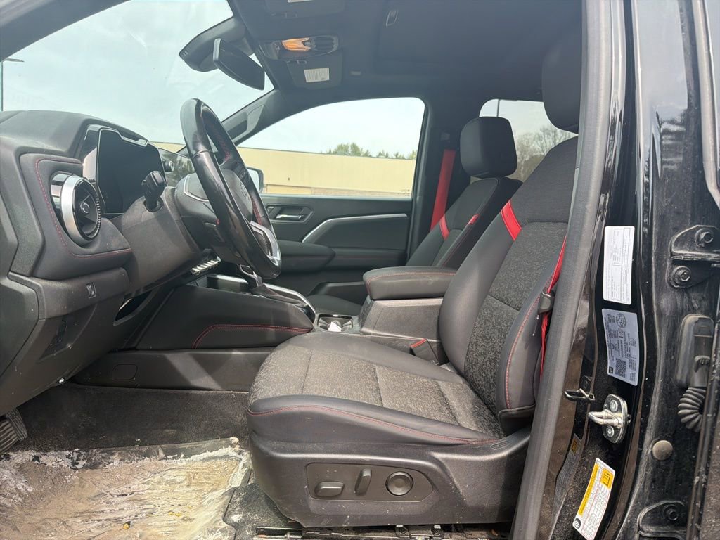 Used 2023 Chevrolet Colorado Z71 w/ Z71 Convenience Package 2 image 15