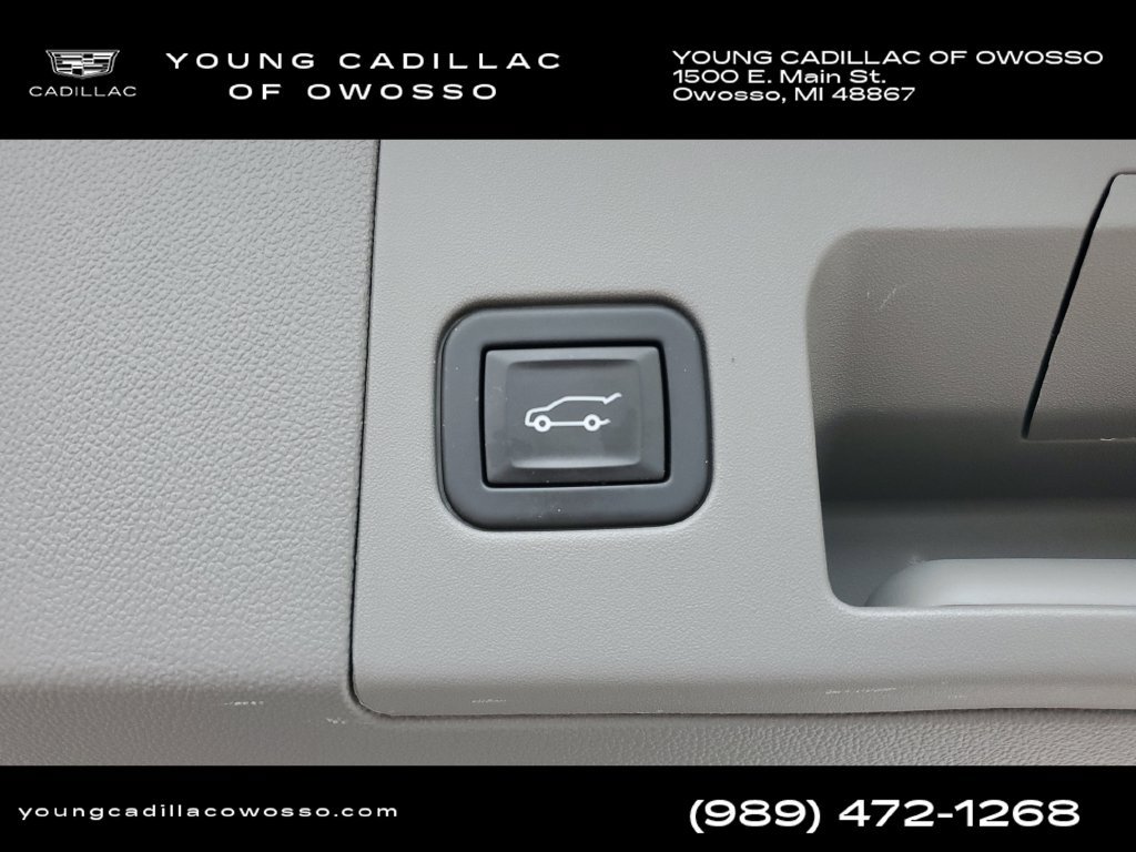 Used 2023 Cadillac XT5 Premium Luxury w/ LPO, Floor Liner Package AWD/4WD image 32