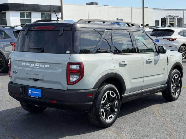 Used 2023 Ford Bronco Sport Outer Banks AWD/4WD image 2