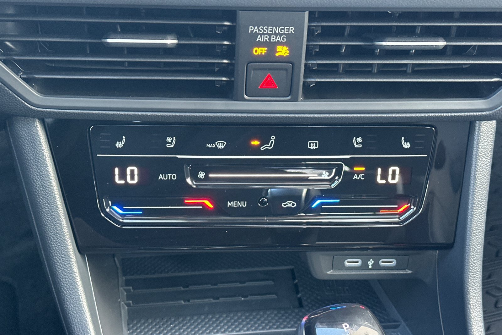 New 2026 Volkswagen Jetta SEL FWD image 17