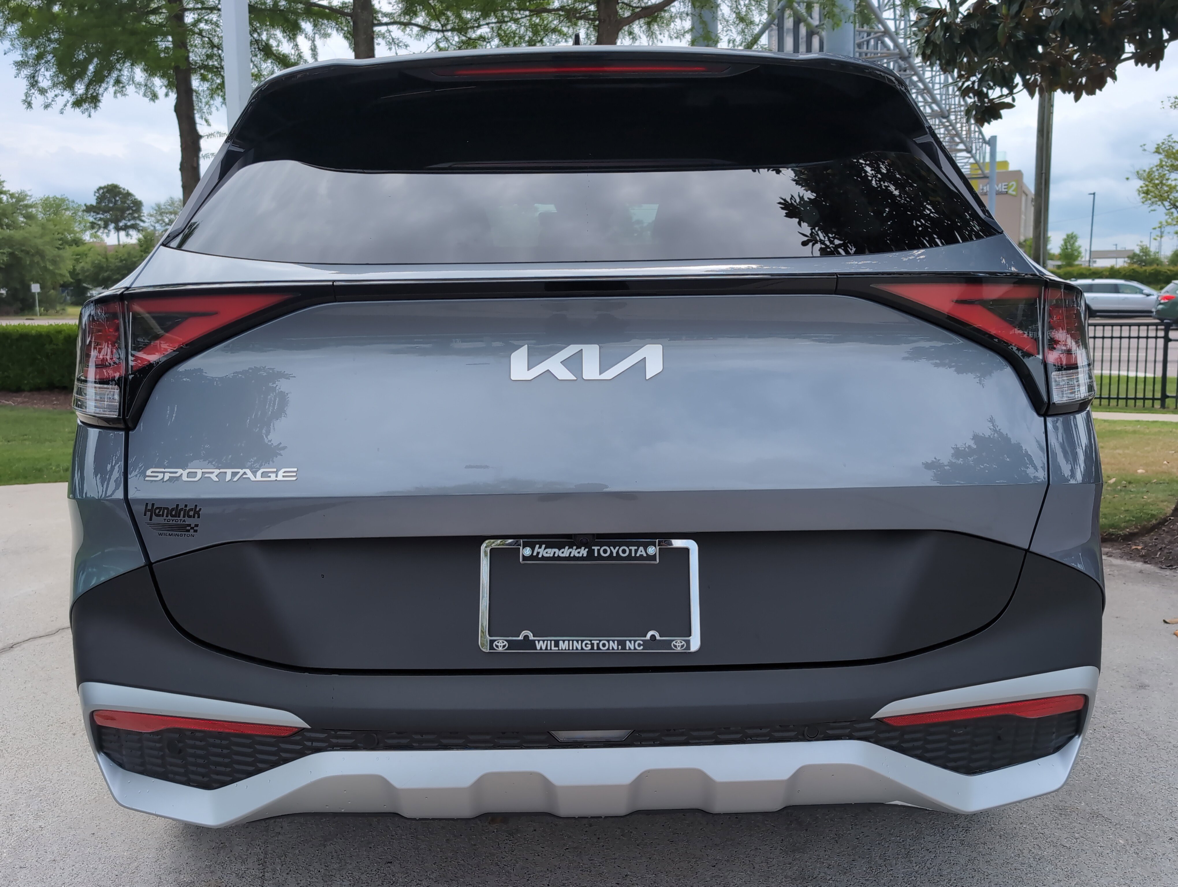 Used 2023 Kia Sportage EX FWD image 9