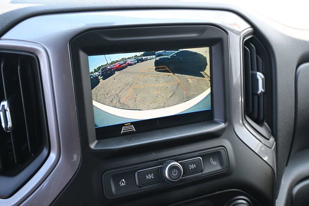 Used 2019 Chevrolet Silverado 1500 Custom w/ Custom Convenience Package RWD image 12