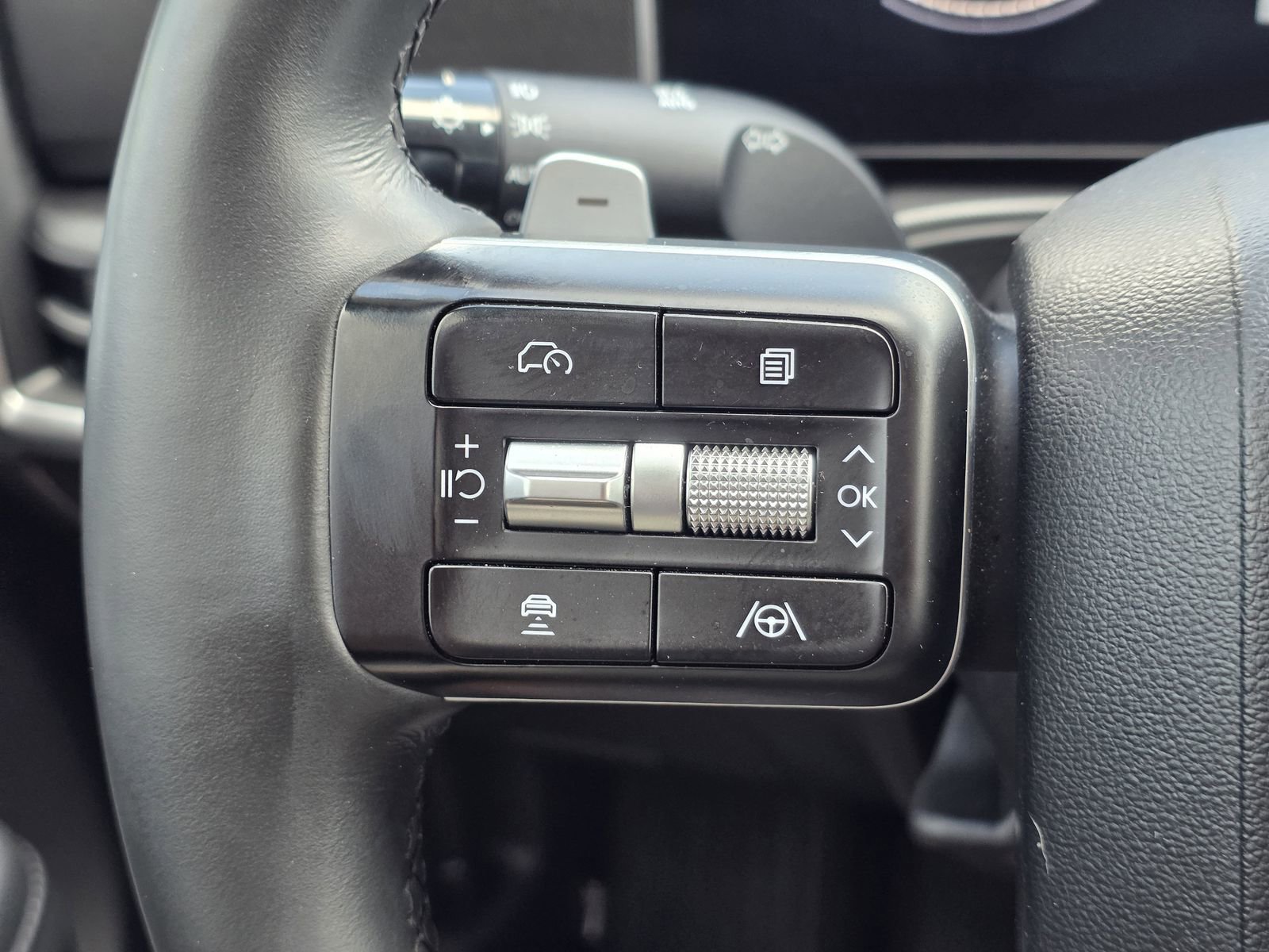 Certified 2024 Hyundai Santa Fe XRT image 28