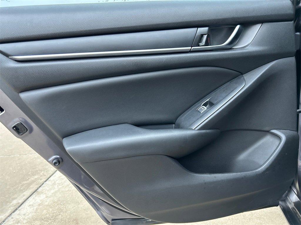 Used 2019 Honda Accord LX image 27