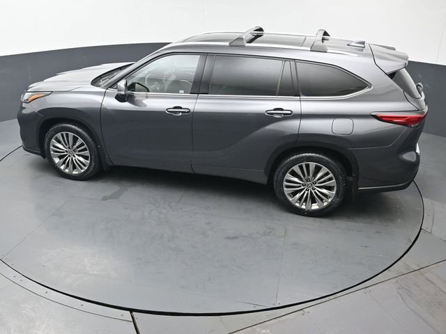 Used 2023 Toyota Highlander Platinum AWD/4WD image 47