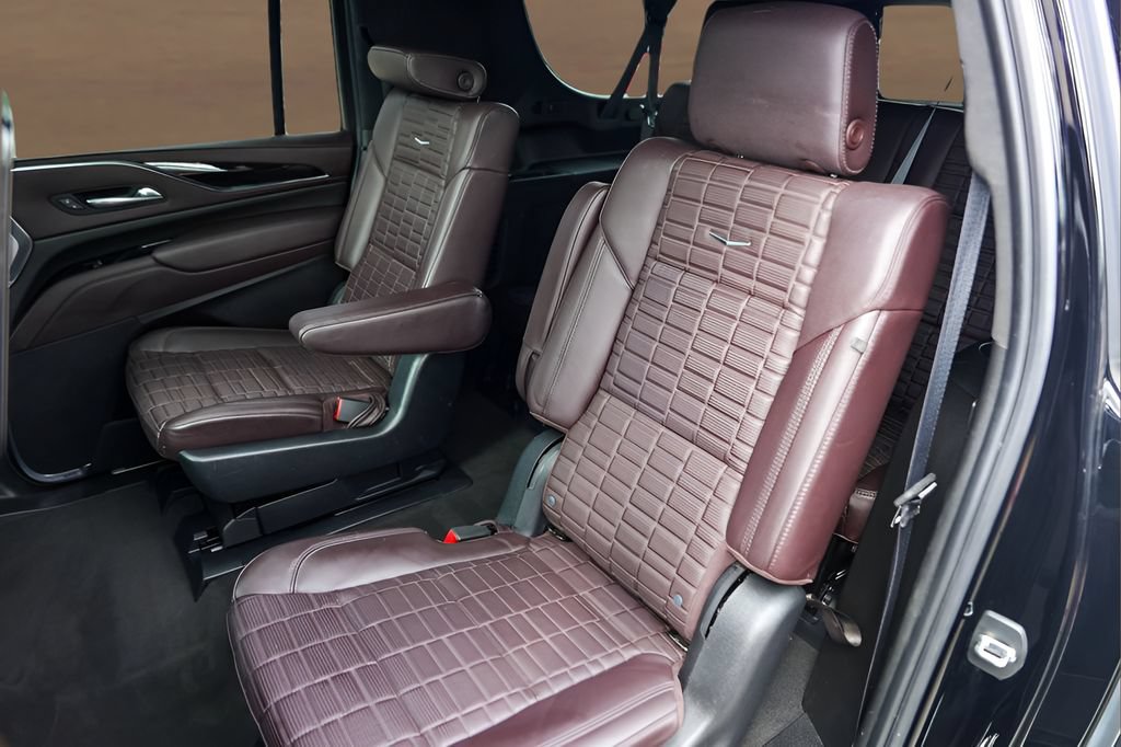 Certified 2023 Cadillac Escalade ESV Sport Platinum w/ LPO, ONYX Package AWD/4WD image 25