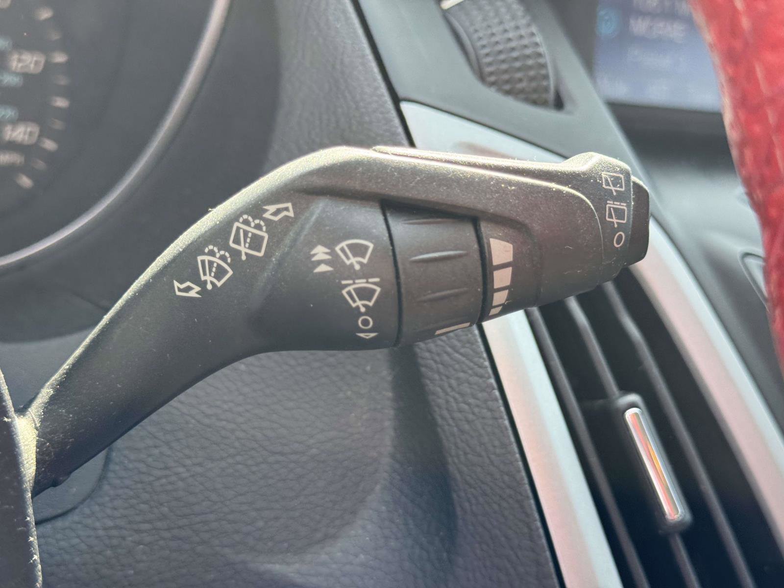 Used 2014 Ford Focus SE image 19