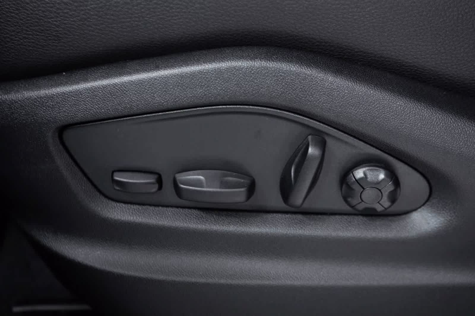 Certified 2026 Porsche Cayenne AWD/4WD image 23