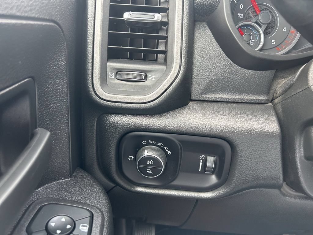 Used 2026 RAM 5500 Tradesman AWD/4WD image 19