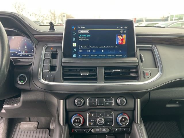 Used 2022 Chevrolet Suburban Z71 image 16