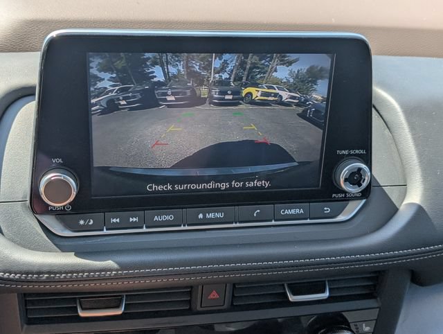 Used 2023 Nissan Rogue SV w/ SV Premium B Package FWD image 29