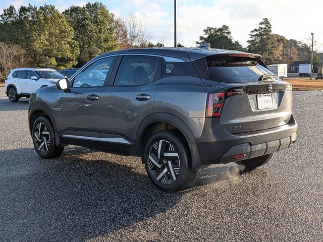 Used 2025 Nissan Kicks SV image 6
