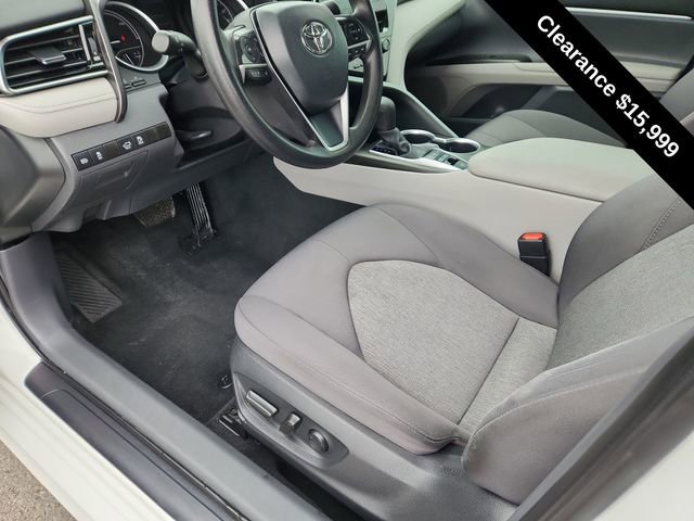 Used 2022 Toyota Camry LE FWD image 17