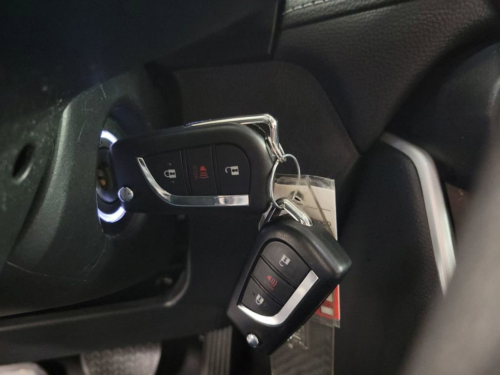 Used 2022 Toyota RAV4 LE image 16