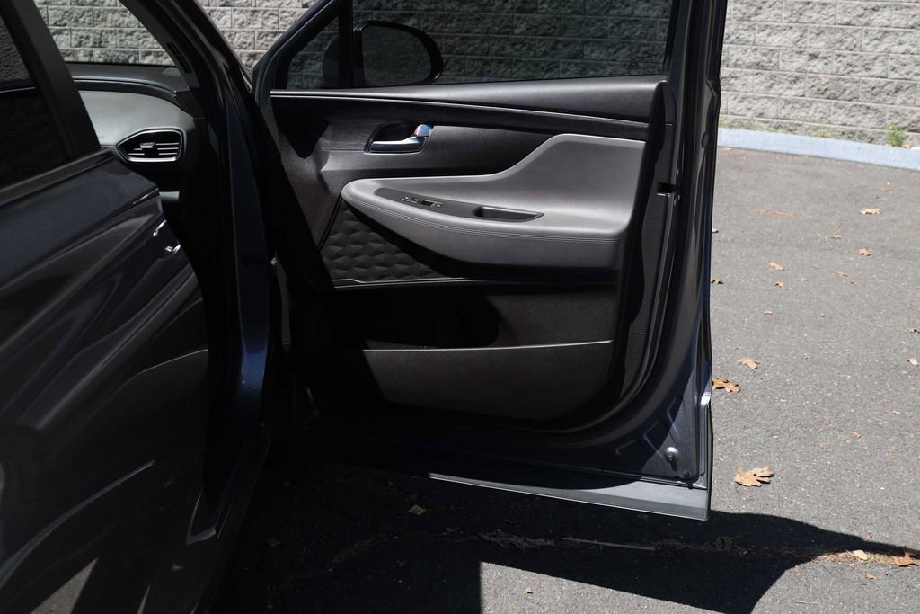 Used 2019 Hyundai Santa Fe SE AWD/4WD image 14