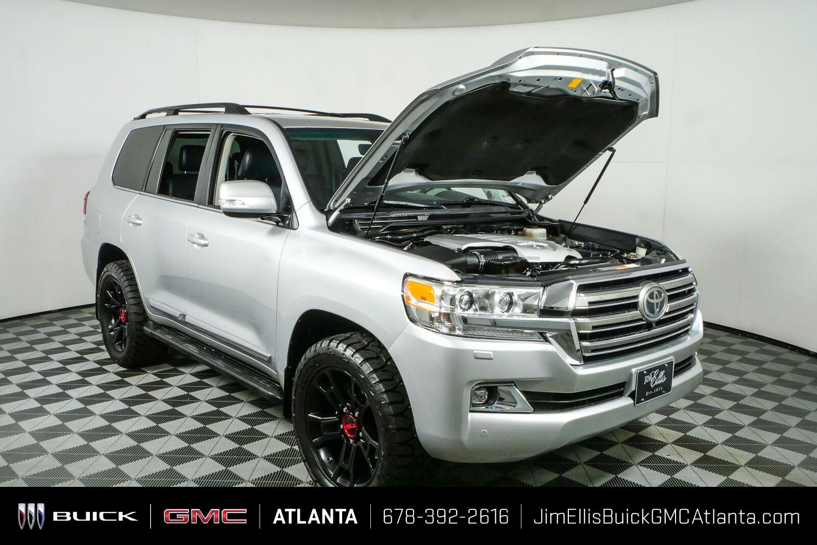 Used 2017 Toyota Land Cruiser AWD/4WD image 37