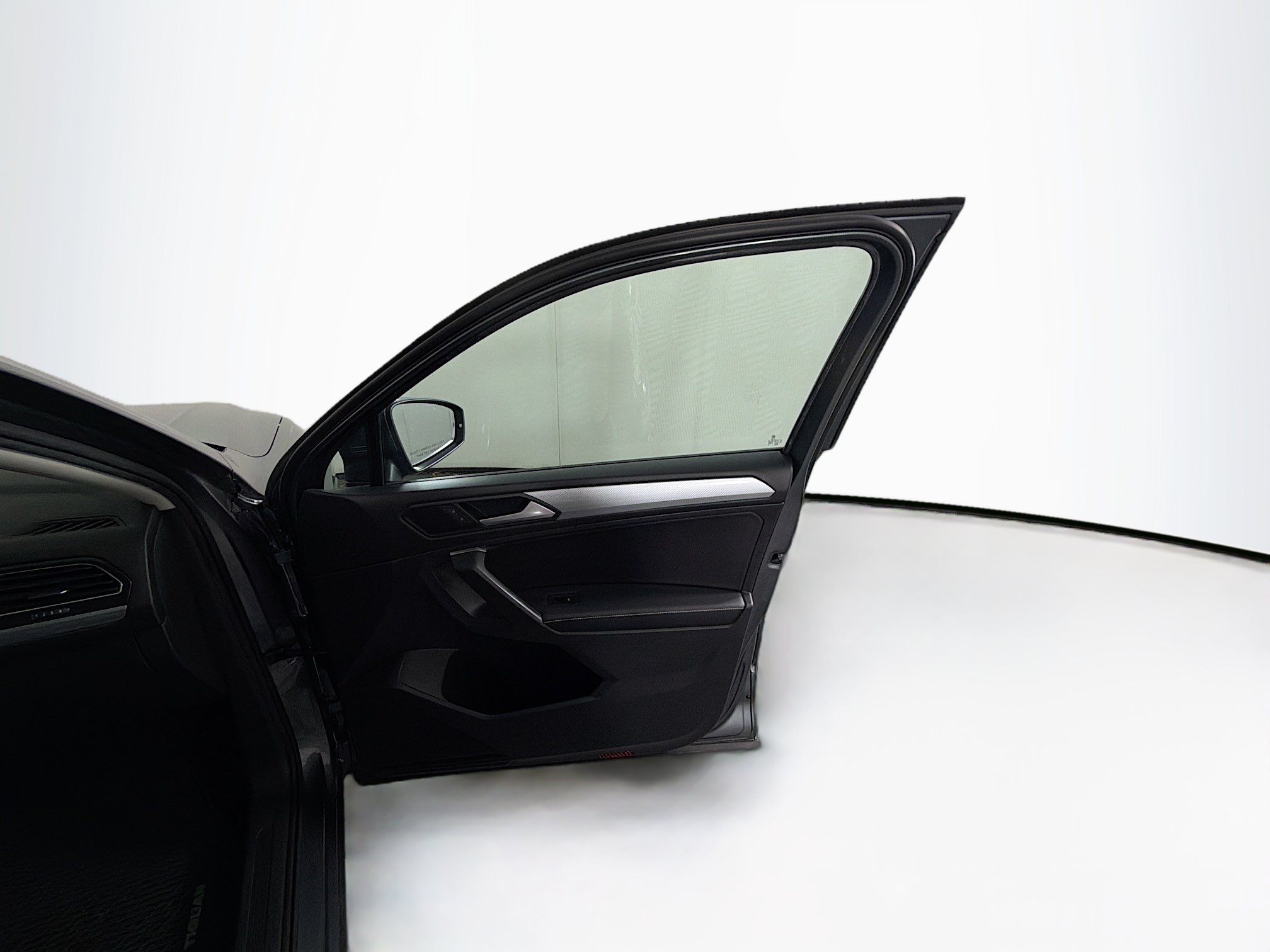 Used 2022 Volkswagen Tiguan S FWD image 30