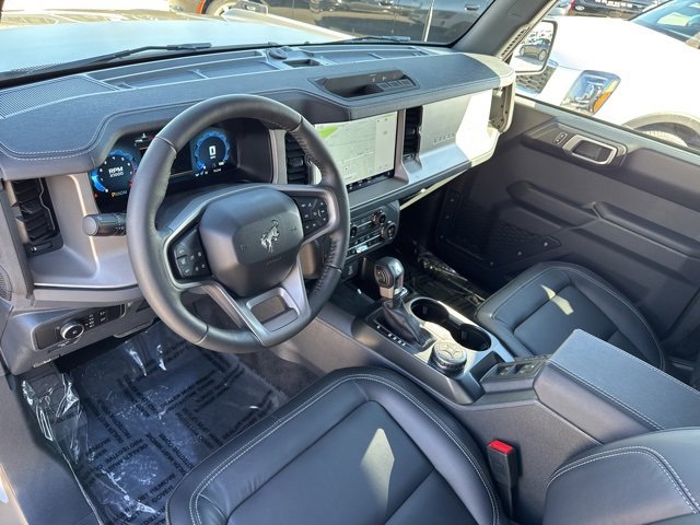 New 2025 Ford Bronco Outer Banks w/ Black Appearance Package image 9