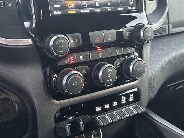 Used 2020 RAM 3500 Laramie w/ Night Edition image 30