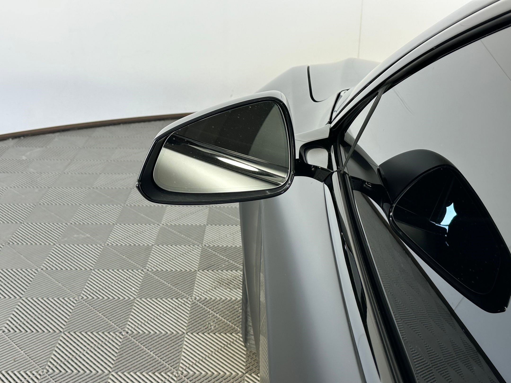 Used 2023 Tesla Model S Plaid image 16