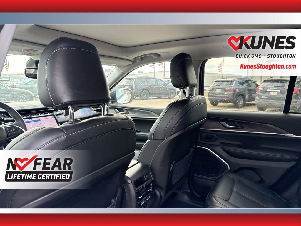 Used 2022 Jeep Grand Cherokee Limited 4xe image 39