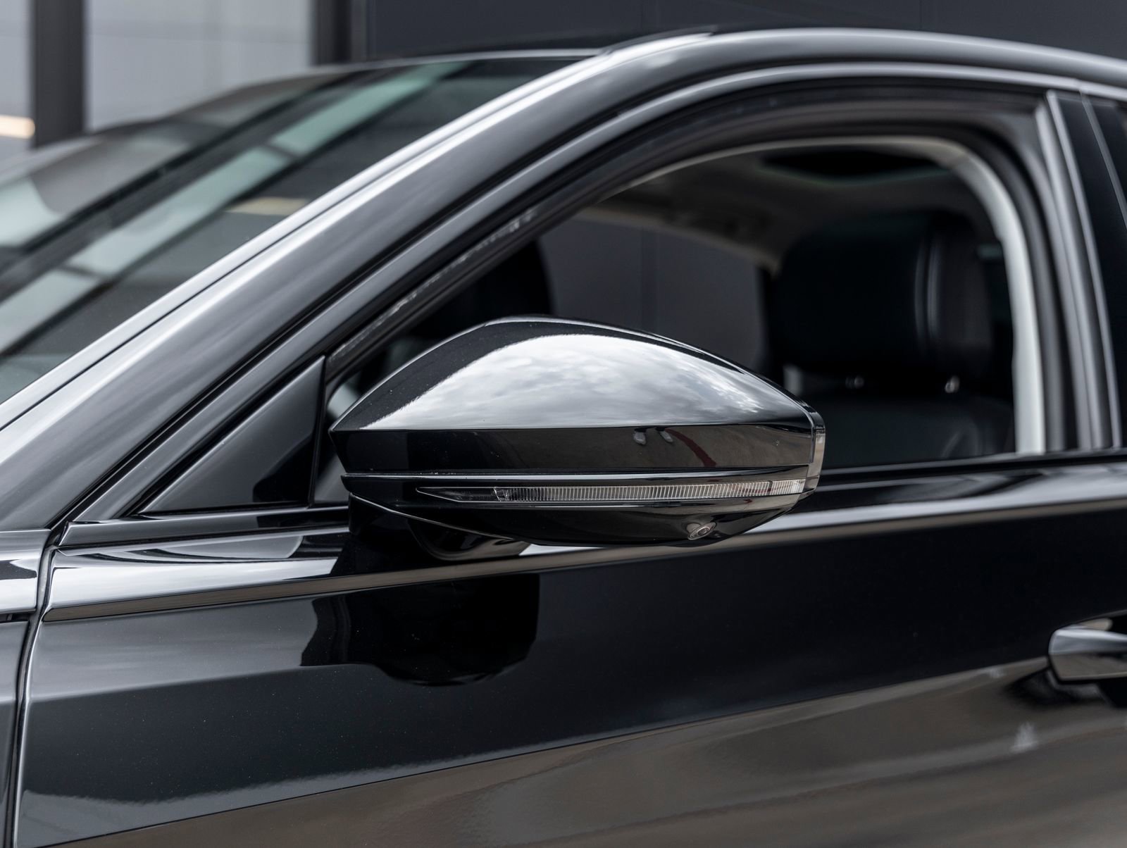 Used 2022 Audi A8 L 3.0T image 14