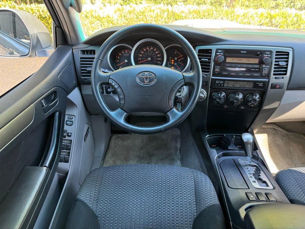 Used 2007 Toyota 4Runner Sport AWD/4WD image 10