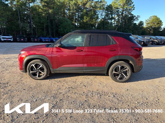 Used 2023 Chevrolet TrailBlazer RS w/ Sun and Liftgate Package FWD image 6