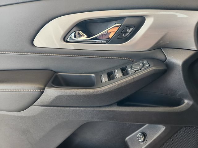 Used 2021 Chevrolet Traverse RS FWD image 23