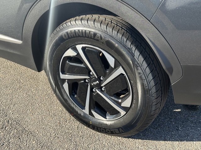 Certified 2023 Kia Sportage LX image 10