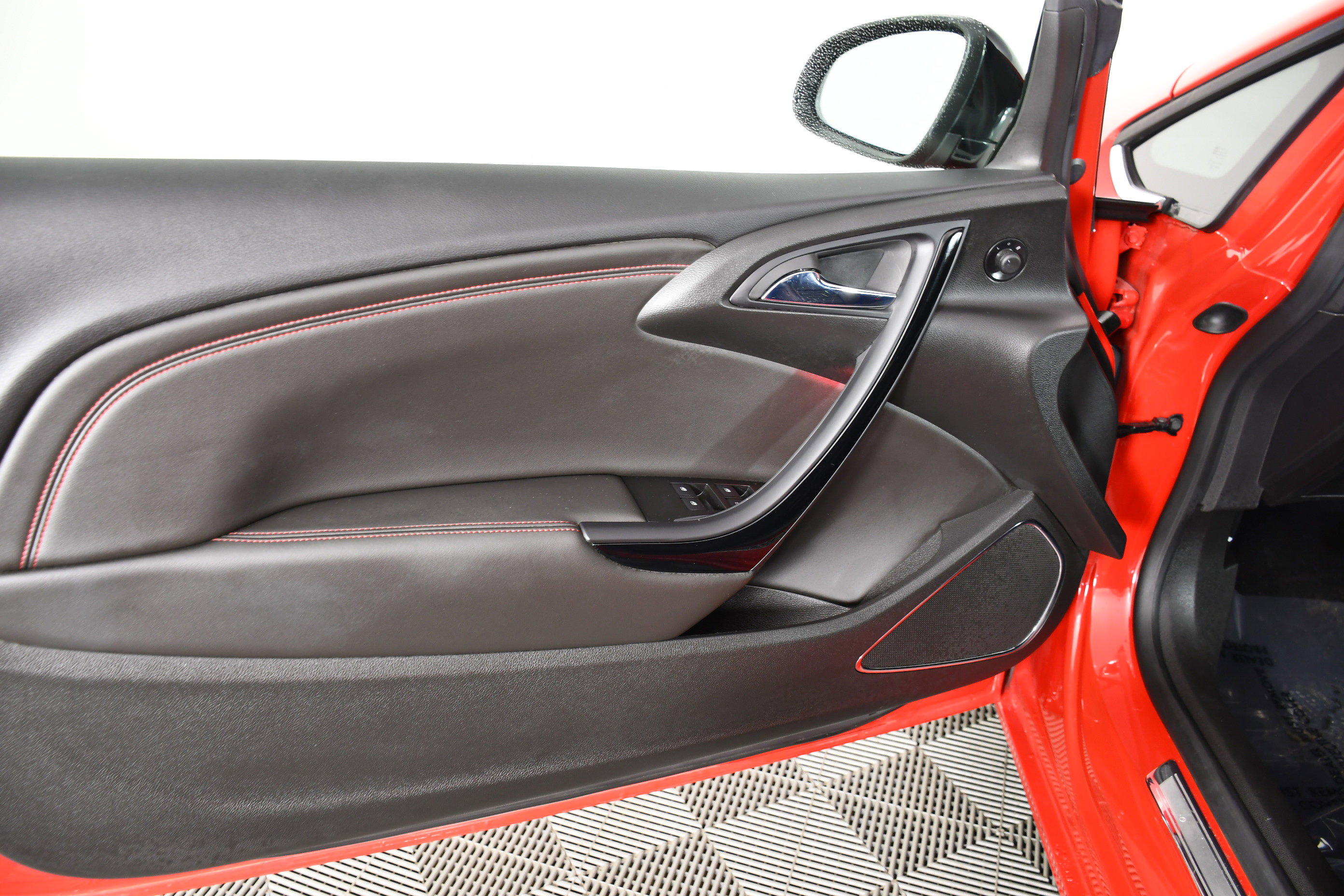 Used 2018 Buick Cascada Sport Touring w/ Dark Effects Package image 41