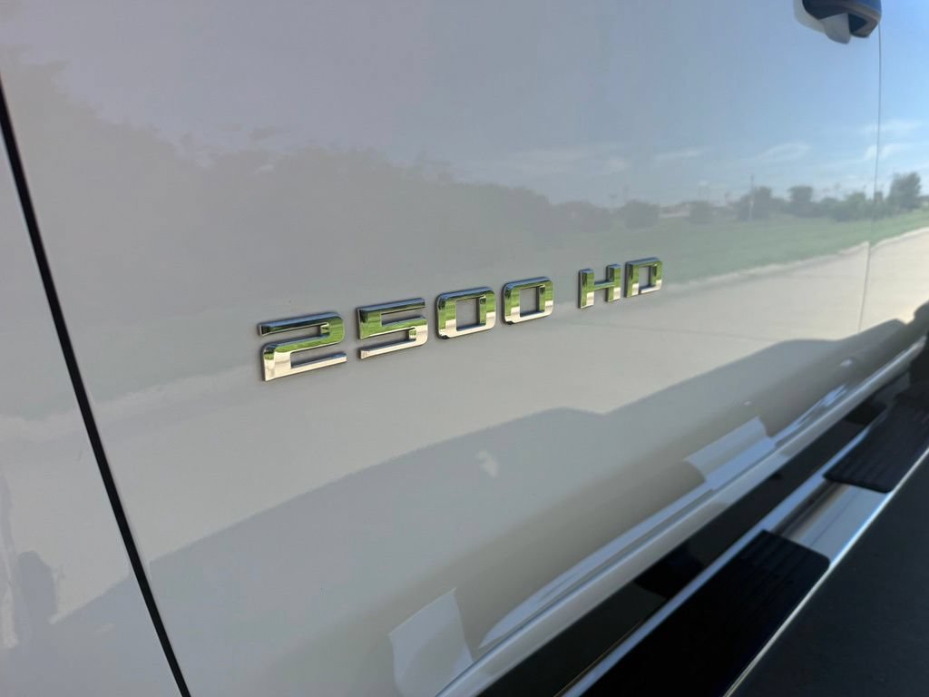 Used 2025 Chevrolet Silverado 2500 Custom w/ Custom Value Package RWD image 15