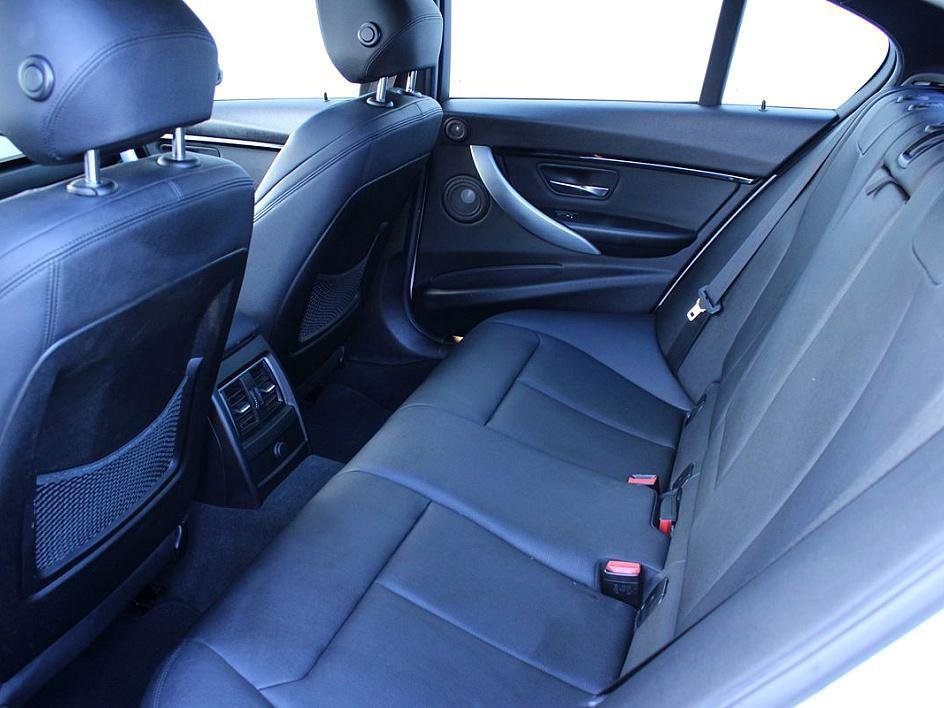 Used 2016 BMW 340i Sedan image 15