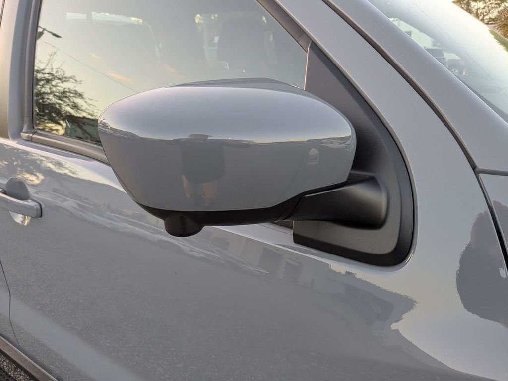 Used 2025 Nissan Frontier Pro-X w/ Pro Convenience Package RWD image 11