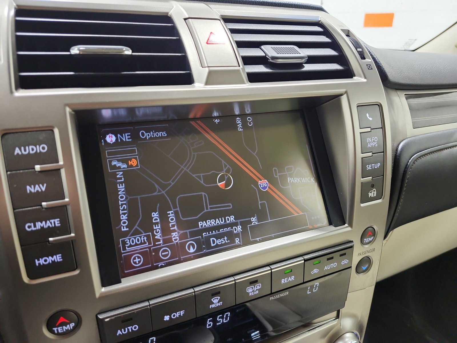 Used 2020 Lexus GX 460 Luxury w/ Accessory Package AWD/4WD image 21