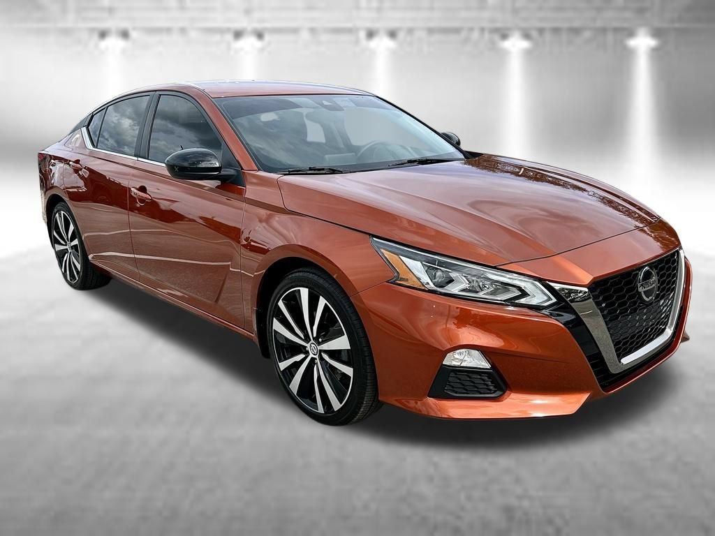 Certified 2021 Nissan Altima 2.5 SR FWD image 3